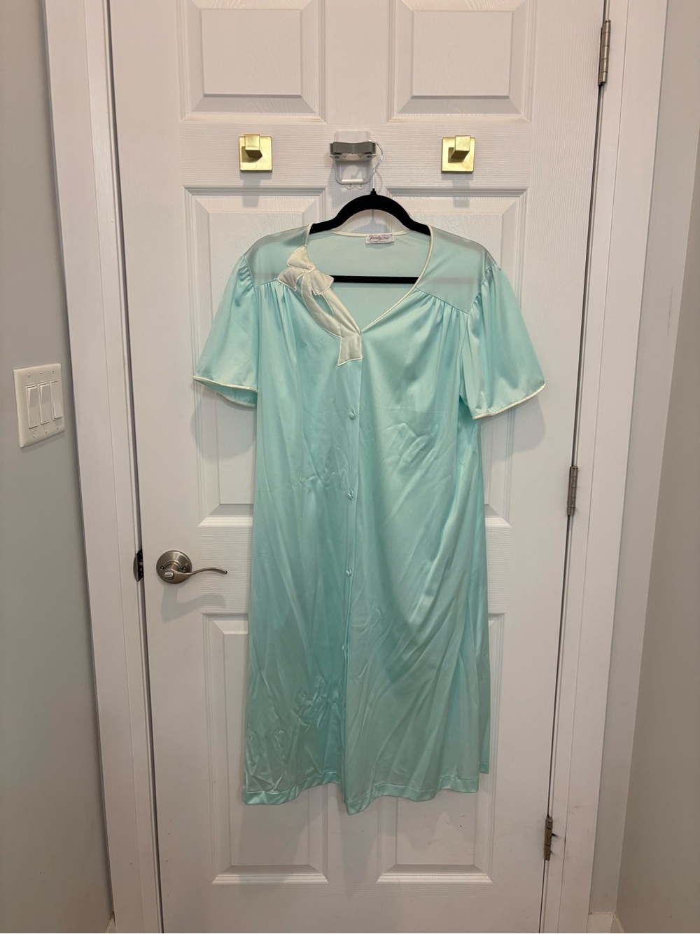 Vintage-Mint Green Nightgown with Contrast Bow #1454
